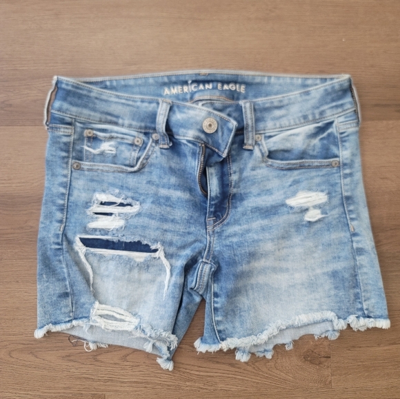 American Eagle Midi Shorts - Picture 1 of 3